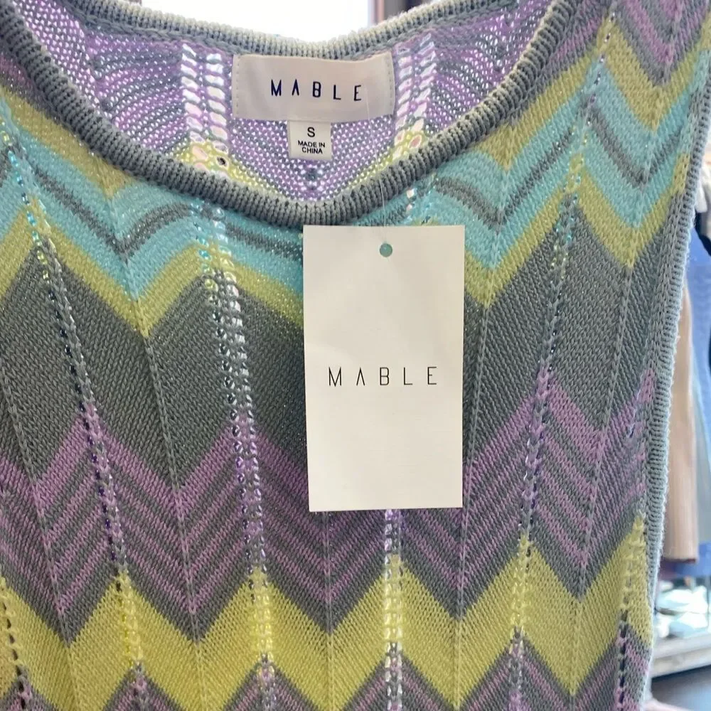 Mable . knitted dresses, sleeveless and mid-calf. New Boutique - Picture 8 of 9